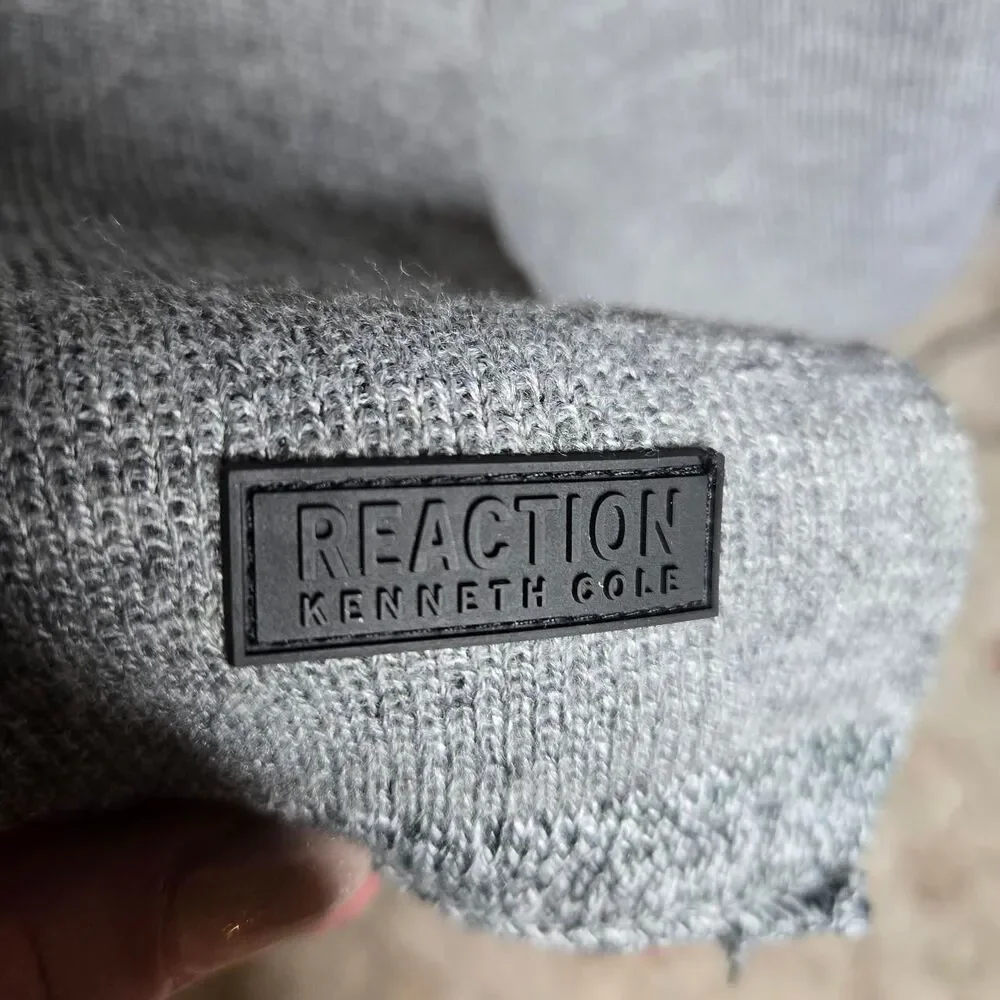 Kenneth Cole Reaction Mens Lightweight Scarf Winter Warm Grey Logo One Size